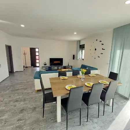 Holiday home In Mit Privatem Pool